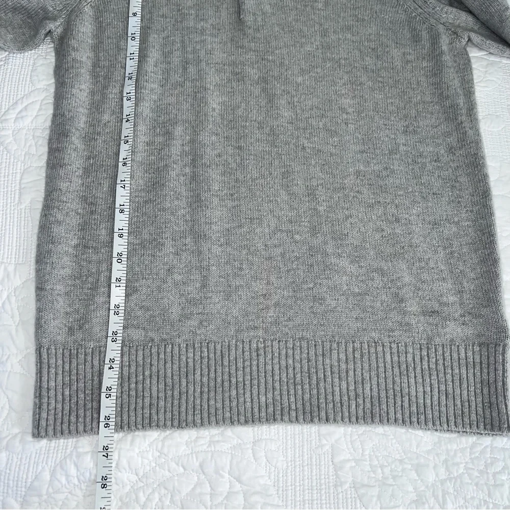 J. Crew Sweater Men Small Sweatshirt Wool Gray Pullover Preppy Crewneck Button E